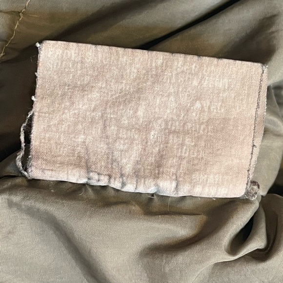 Vintage Eddie Bauer Gray Green Premium Quality Goose Down Vest retro 80’s 90’s - Picture 16 of 16